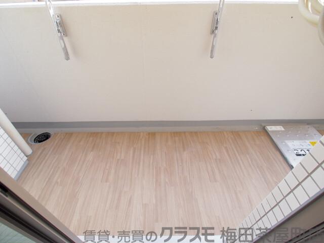 25/30 バルコニー