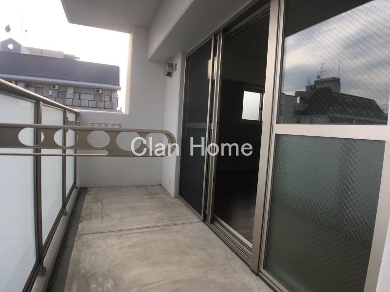 25/30 バルコニー