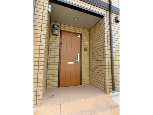 27/30 エントランス