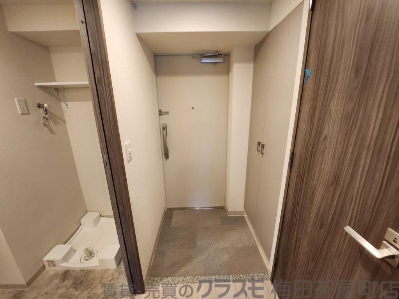 14/30 玄関