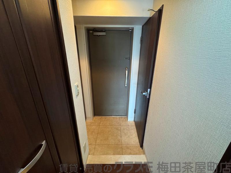 14/30 玄関