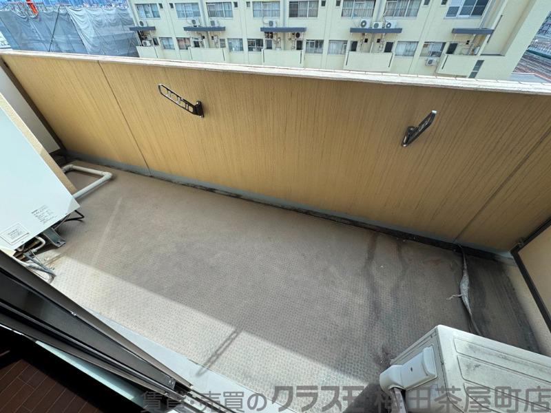 21/30 バルコニー