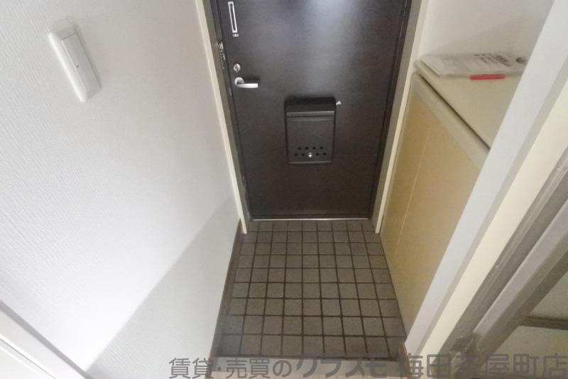 14/30 玄関
