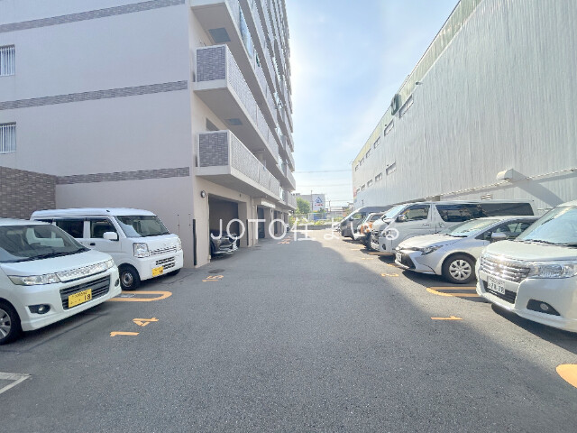 18/24 駐車場