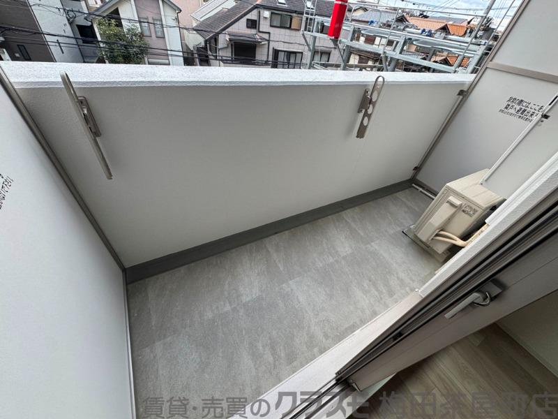 21/30 バルコニー