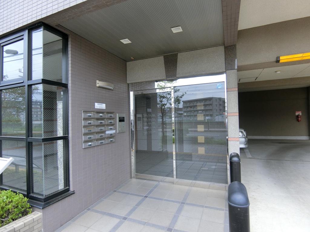 29/30 エントランス