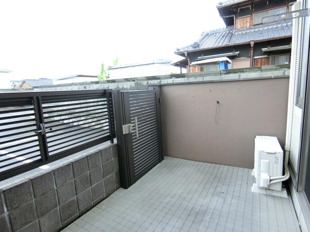 19/30 バルコニー