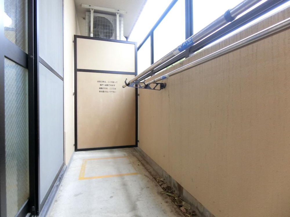 19/30 バルコニー