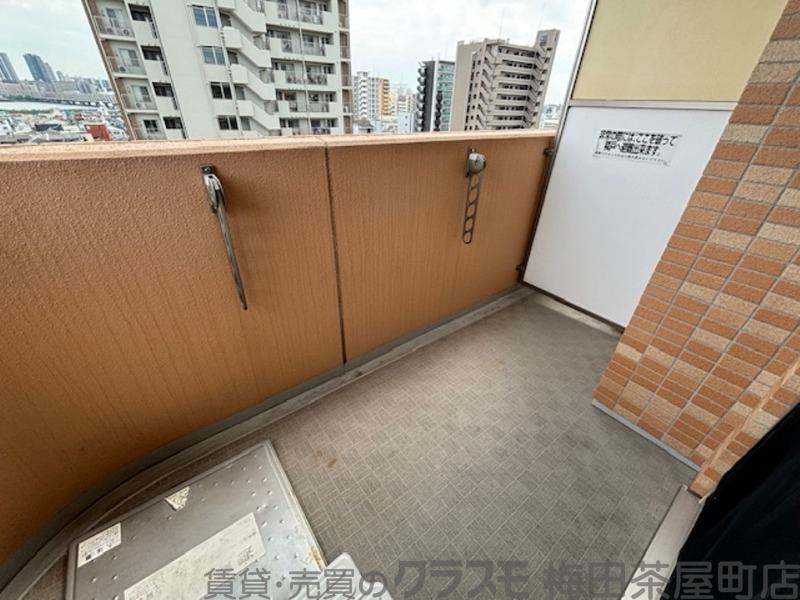 21/30 バルコニー