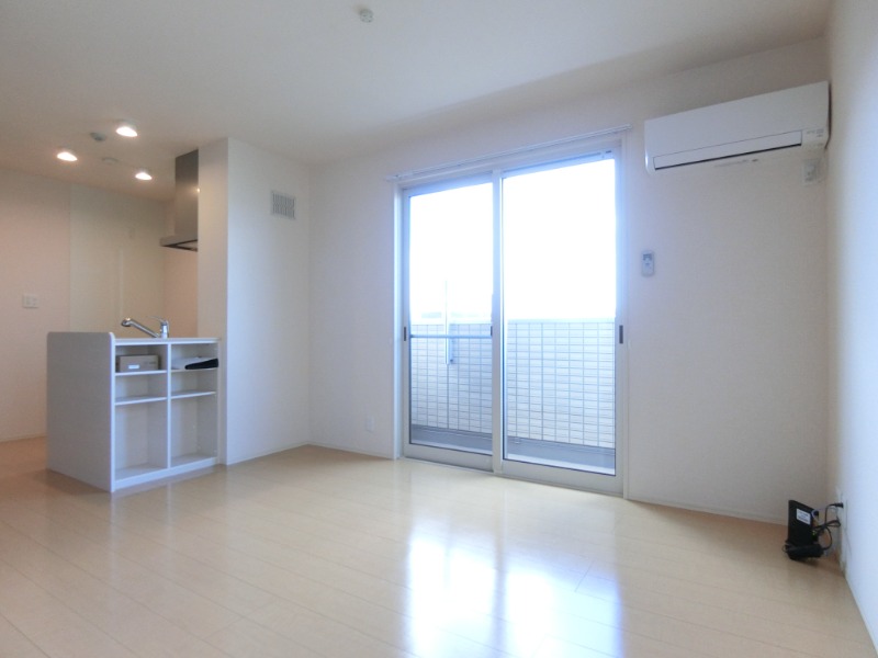 27/30 エントランス