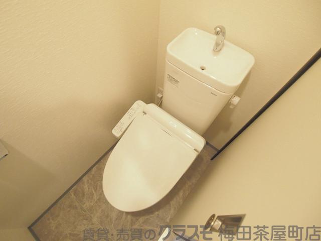 22/30 トイレ