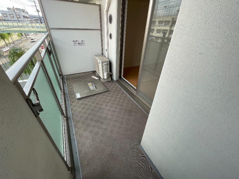 23/30 バルコニー