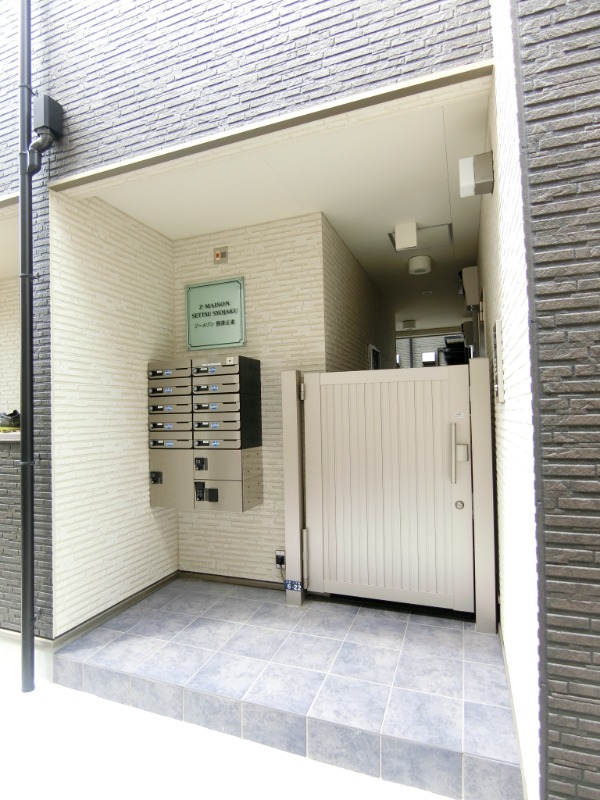 26/30 エントランス