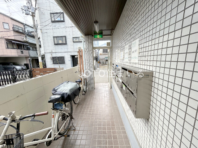 20/27 エントランス