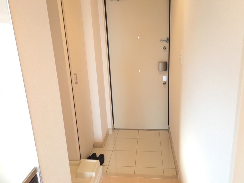 14/30 玄関