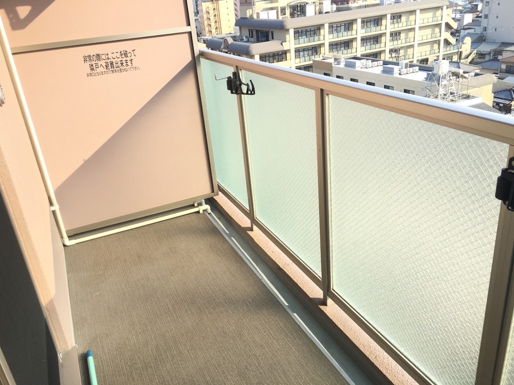 23/30 バルコニー