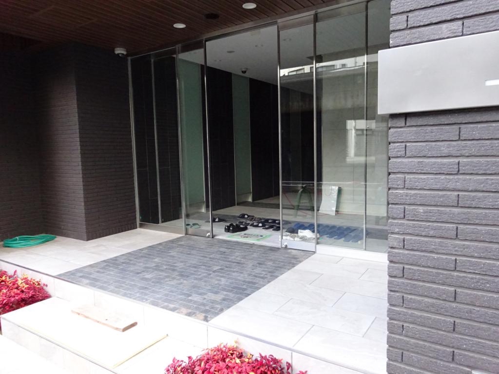 29/30 エントランス