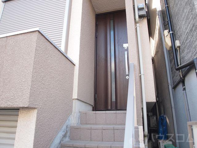 28/30 エントランス