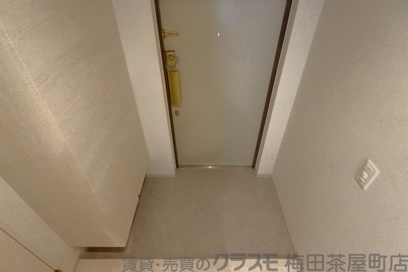 17/30 玄関