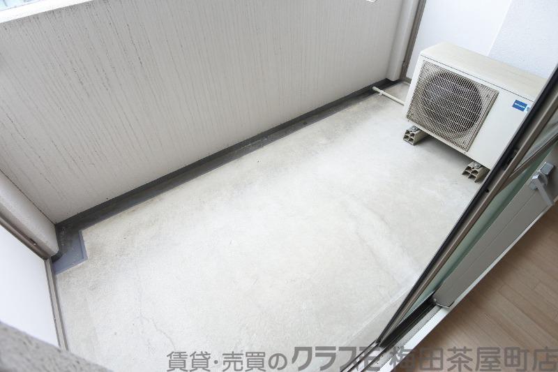 23/30 バルコニー