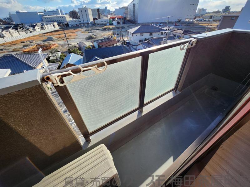 21/30 バルコニー