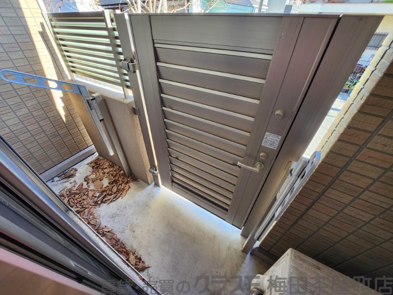 25/30 バルコニー