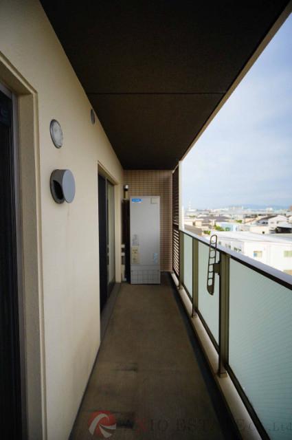 19/30 バルコニー