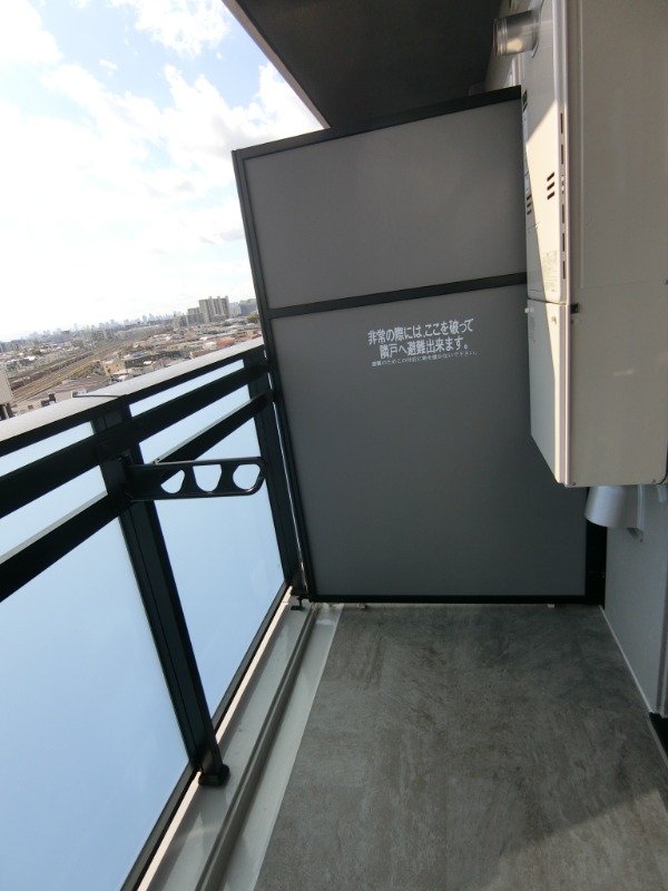 19/30 バルコニー