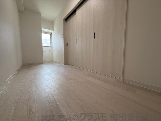 13/30 寝室