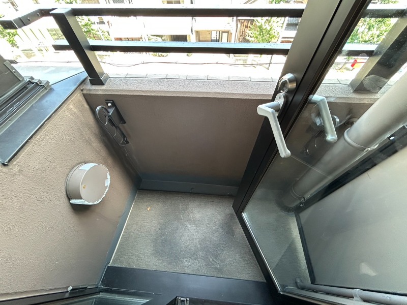 18/26 バルコニー