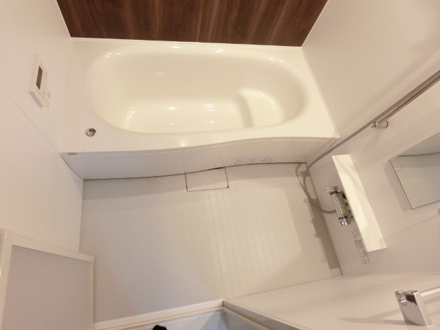 13/30 浴室