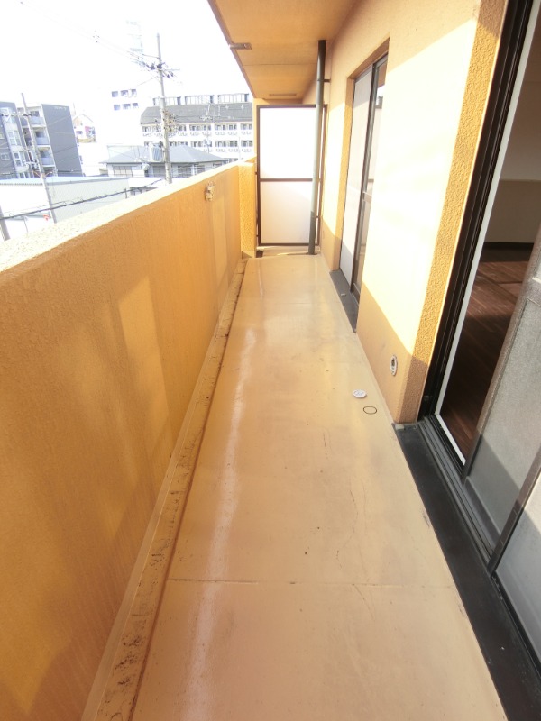 19/30 バルコニー