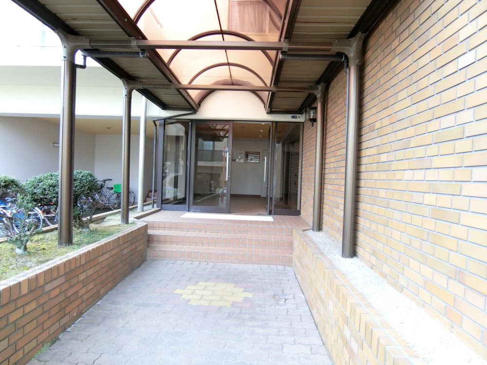 3/5 エントランス