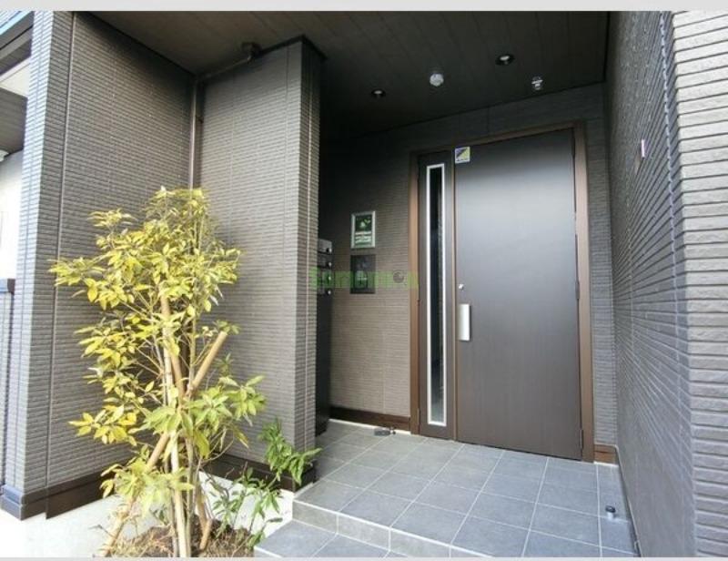 15/21 エントランス