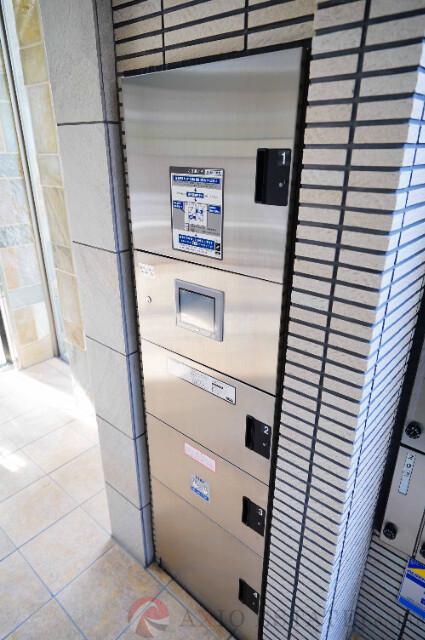 27/30 エントランス