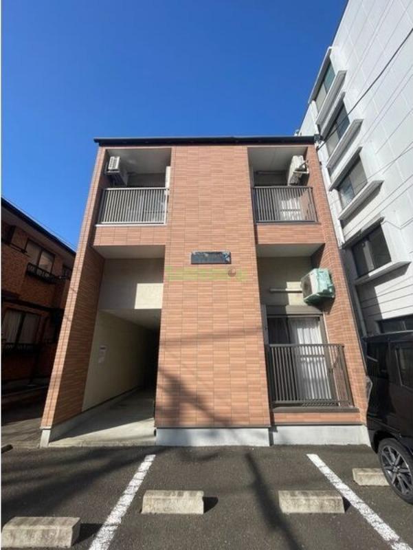 13/19 エントランス