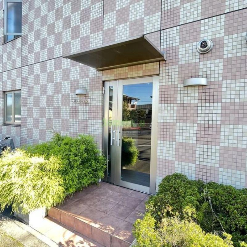 15/22 エントランス