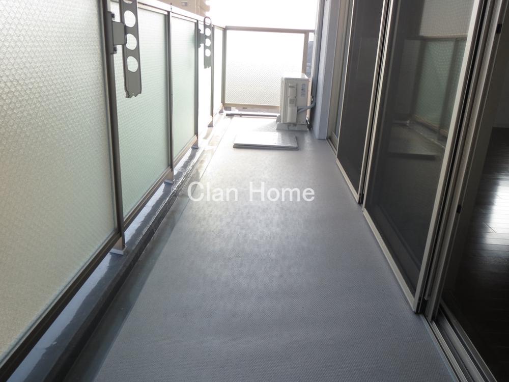 25/30 バルコニー