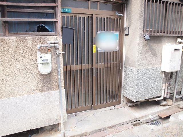 26/30 エントランス