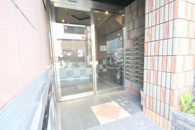 25/30 エントランス