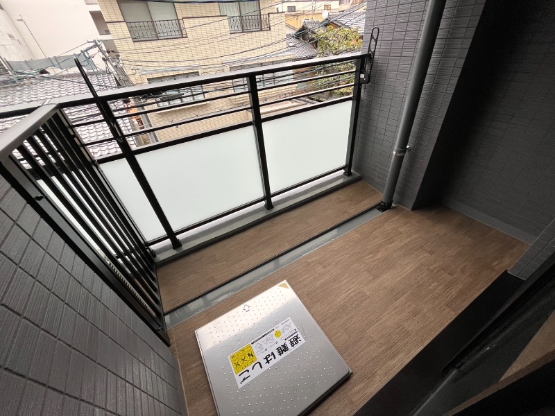 20/30 バルコニー