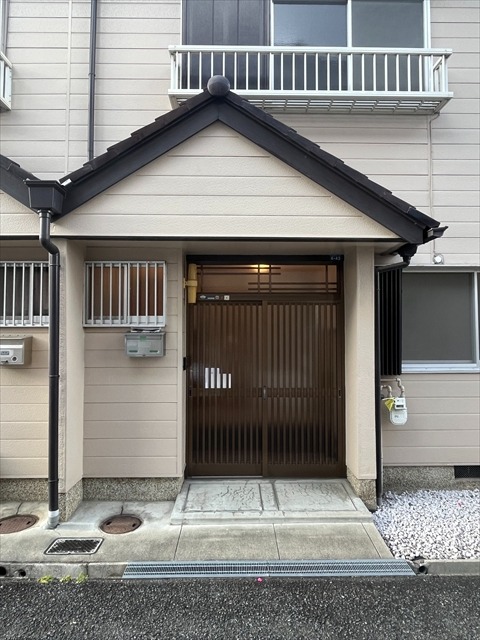 26/30 エントランス