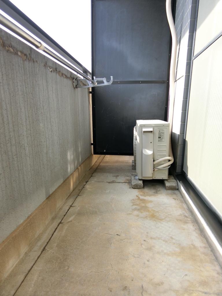 20/30 バルコニー