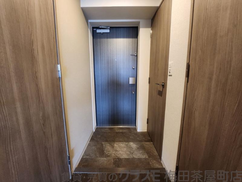17/30 玄関
