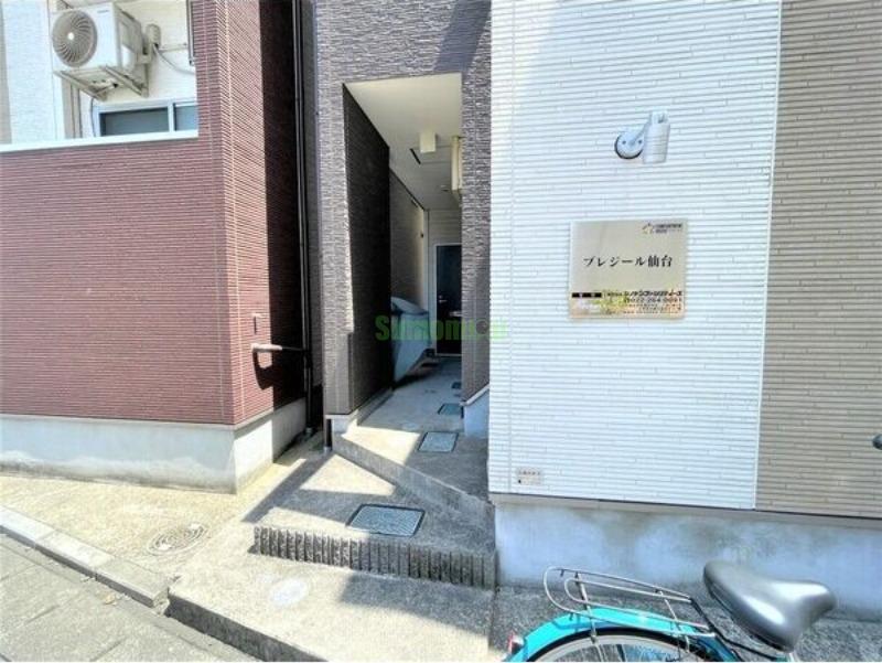 16/22 エントランス