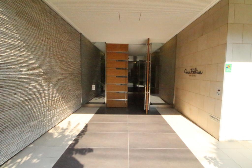 29/30 エントランス