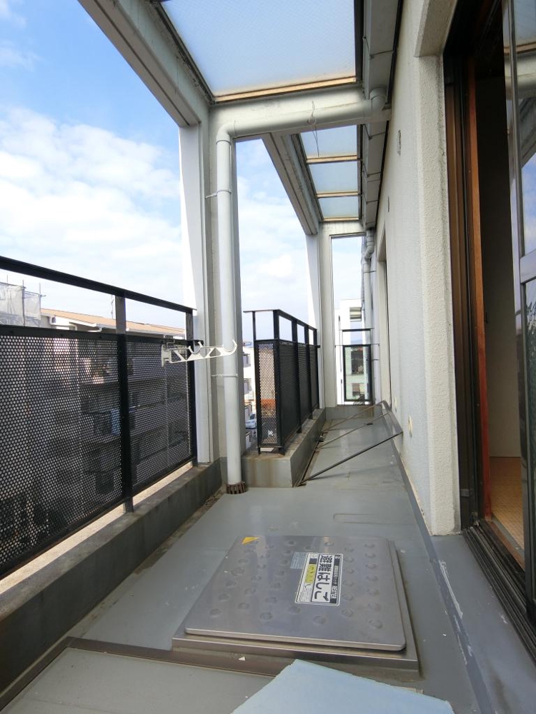 19/30 バルコニー