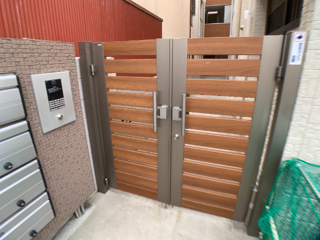 2/4 エントランス