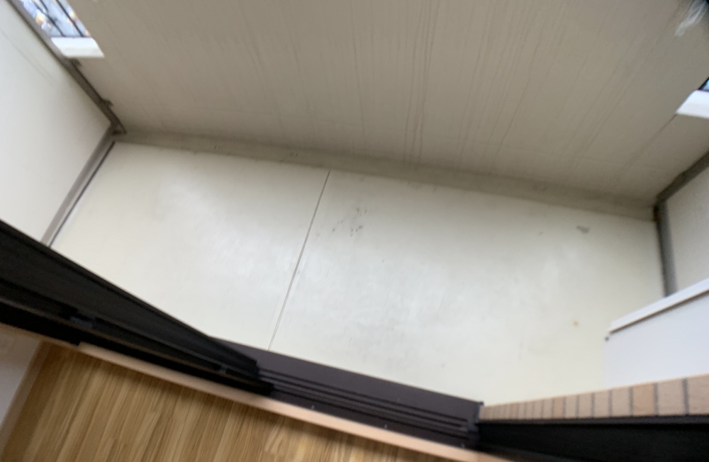 23/30 バルコニー