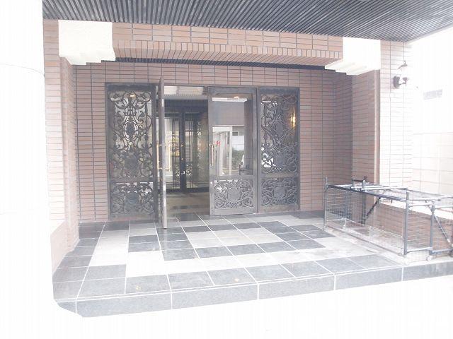 2/5 エントランス